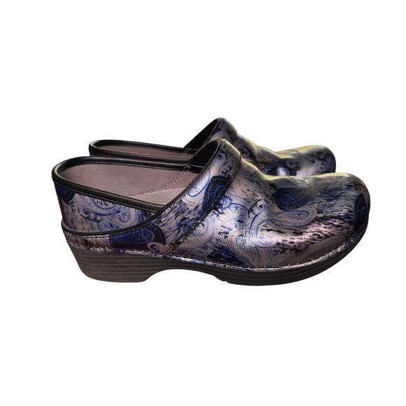 Dansko LT Professional Clogs Blue Paisley Patent Leather – Women’s EU 39/8.5 US - Picture 2 of 10